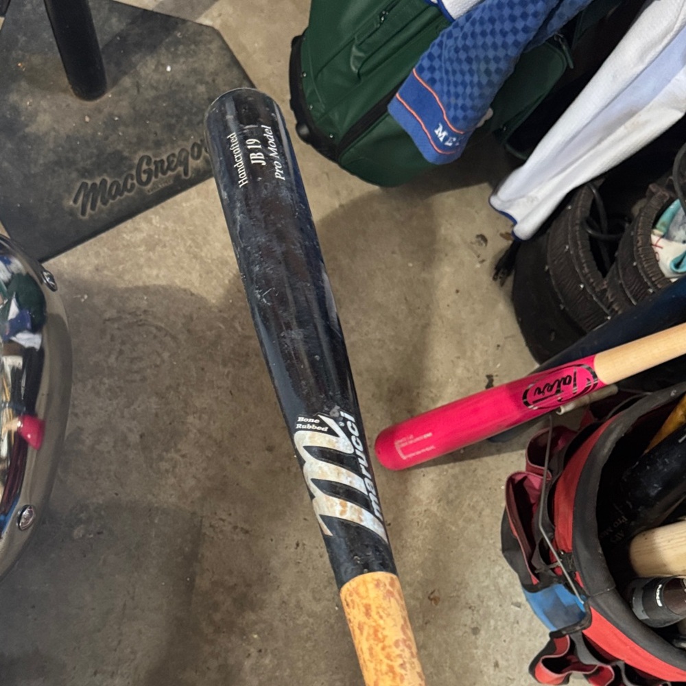 Metal Baseball Bat with Black and Silver Design